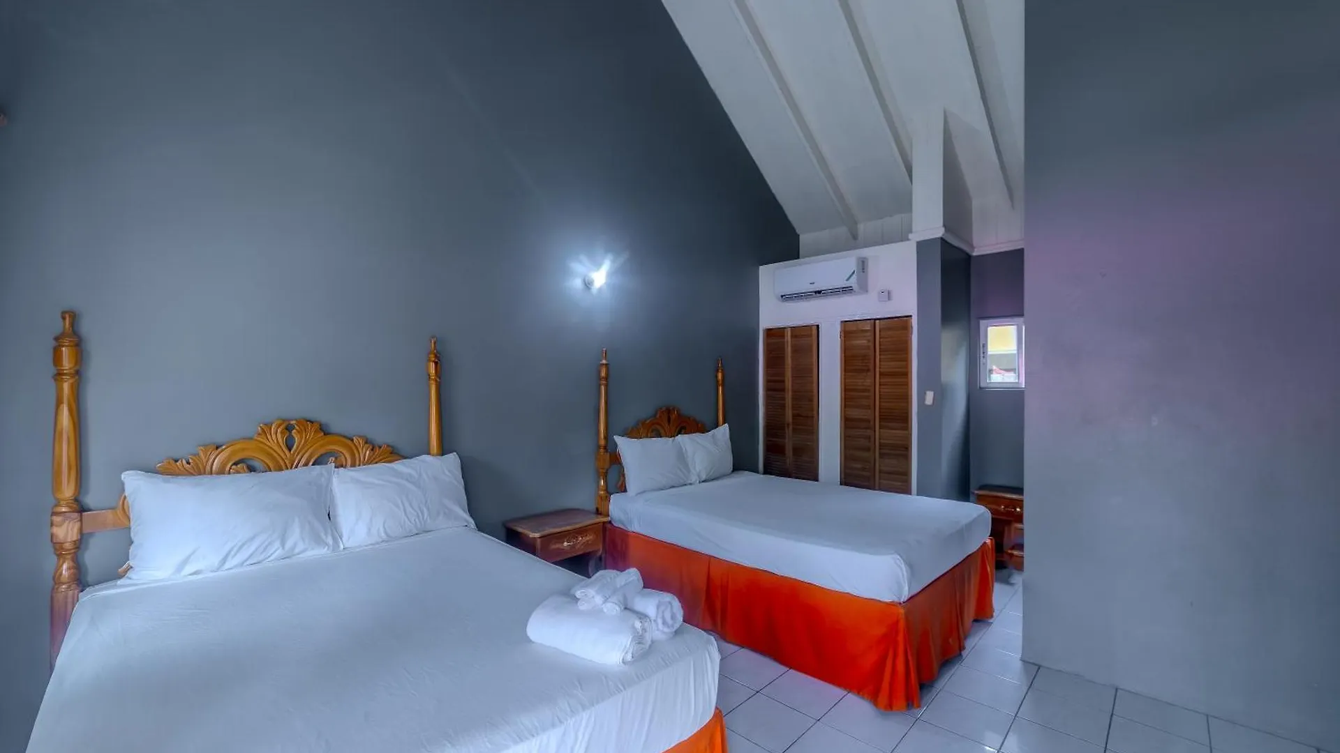 Tamboo Resort Negril 4*,