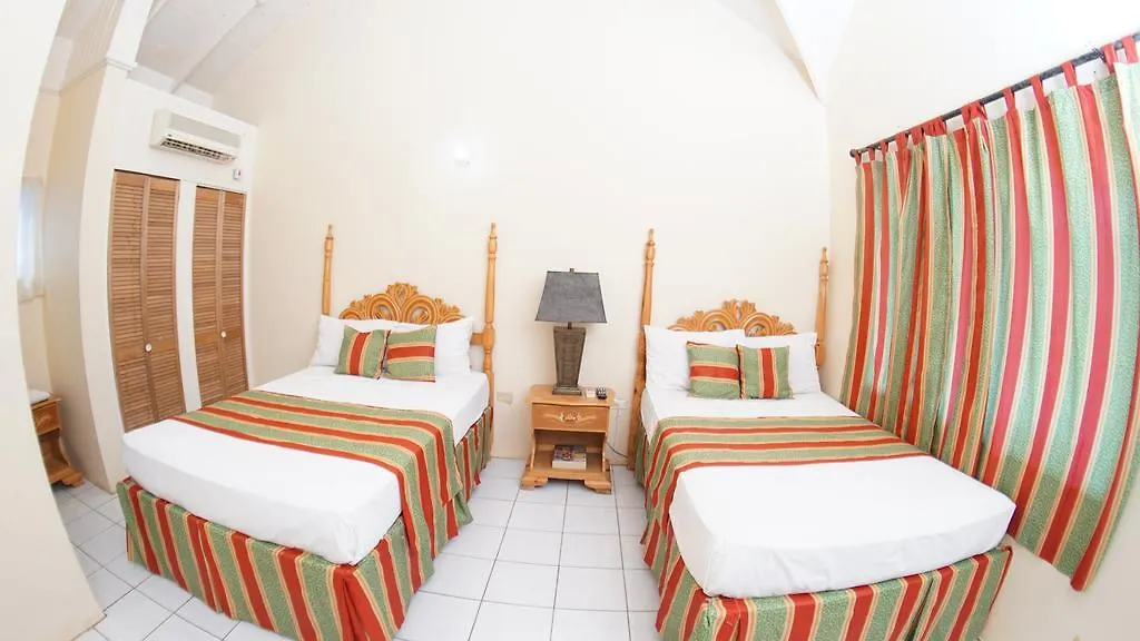 Tamboo Resort Негрил