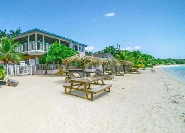 **** Hotel Tamboo Resort Negril Jamaica