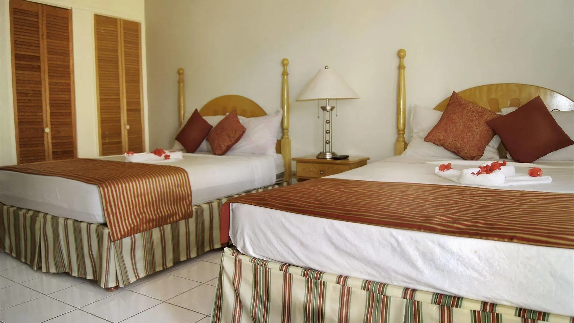 Tamboo Resort Negril Hotel